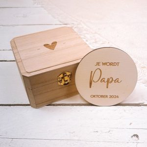 Aankondiging in kist met inhoud - Je wordt Papa