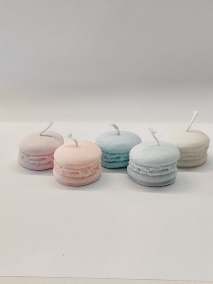 Macarons set kaarsen